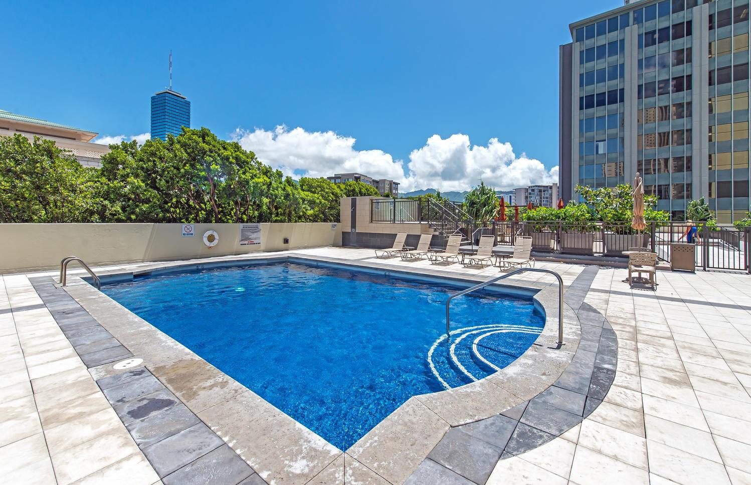 1717 Ala Wai Hawaii Condo Source