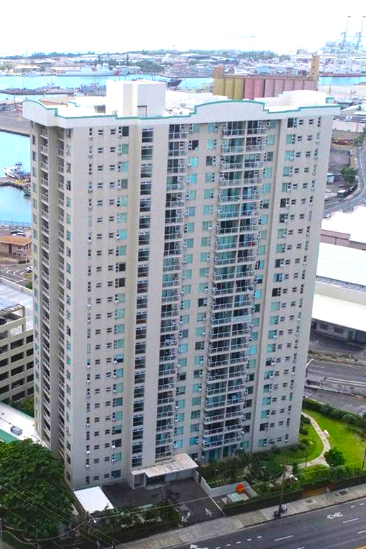 215 North King Street – Featured