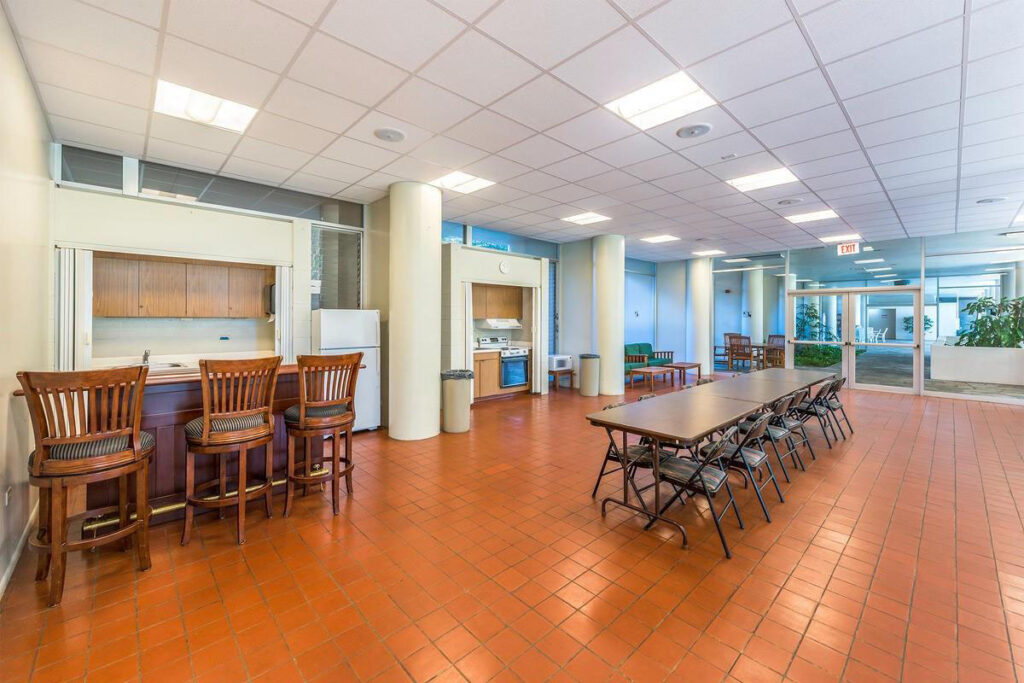 Ala Wai Plaza – Party Room