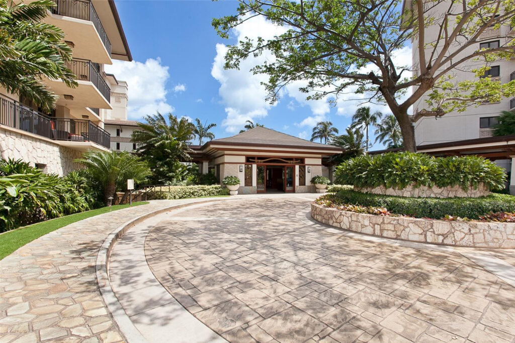 Beach Villas at Ko Olina – Entrance