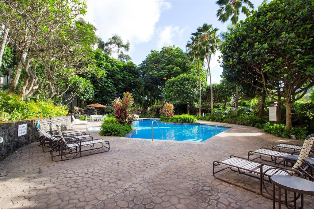 Commodore – Saltwater Pool