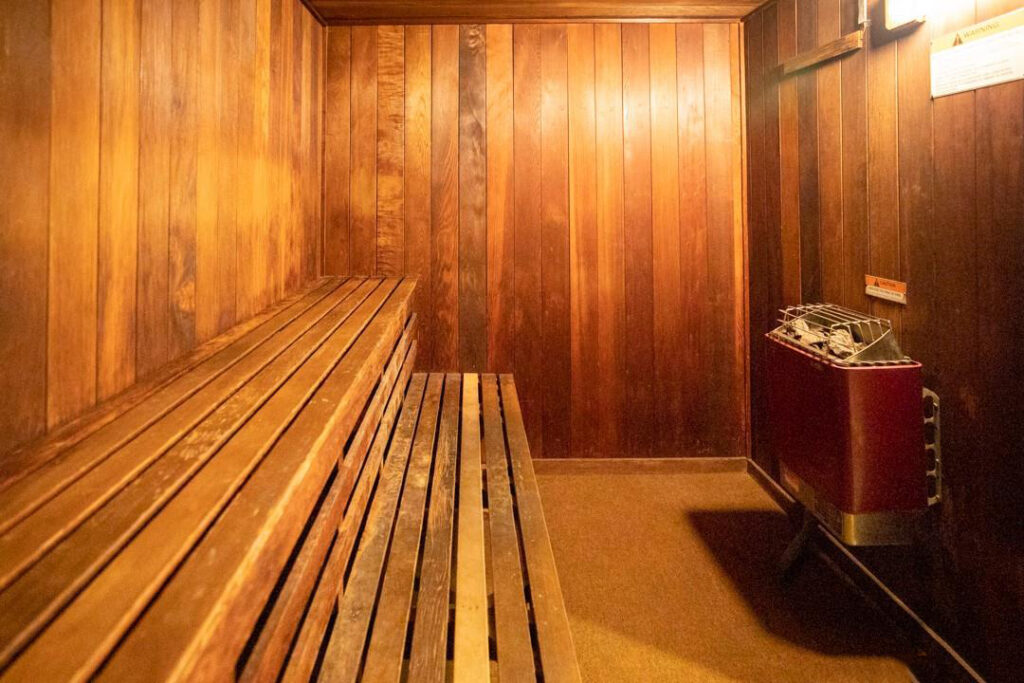 Commodore – Sauna