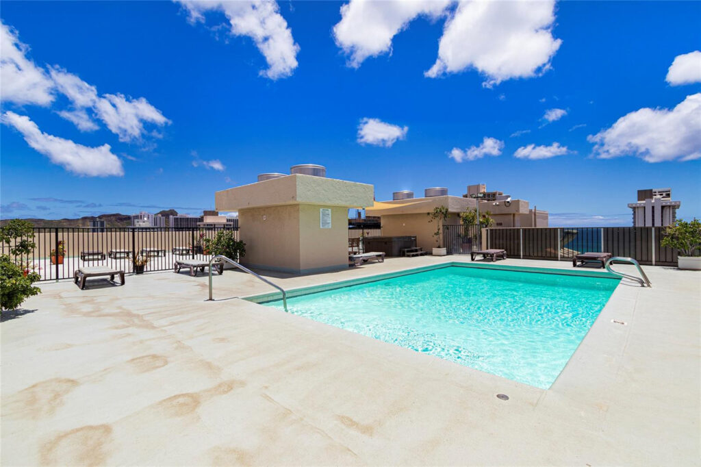 Fairway Villa – Rooftop Pool