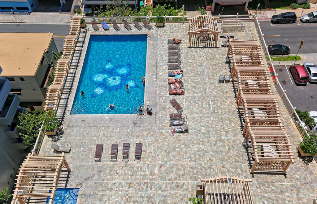 Island Colony – Rec Deck