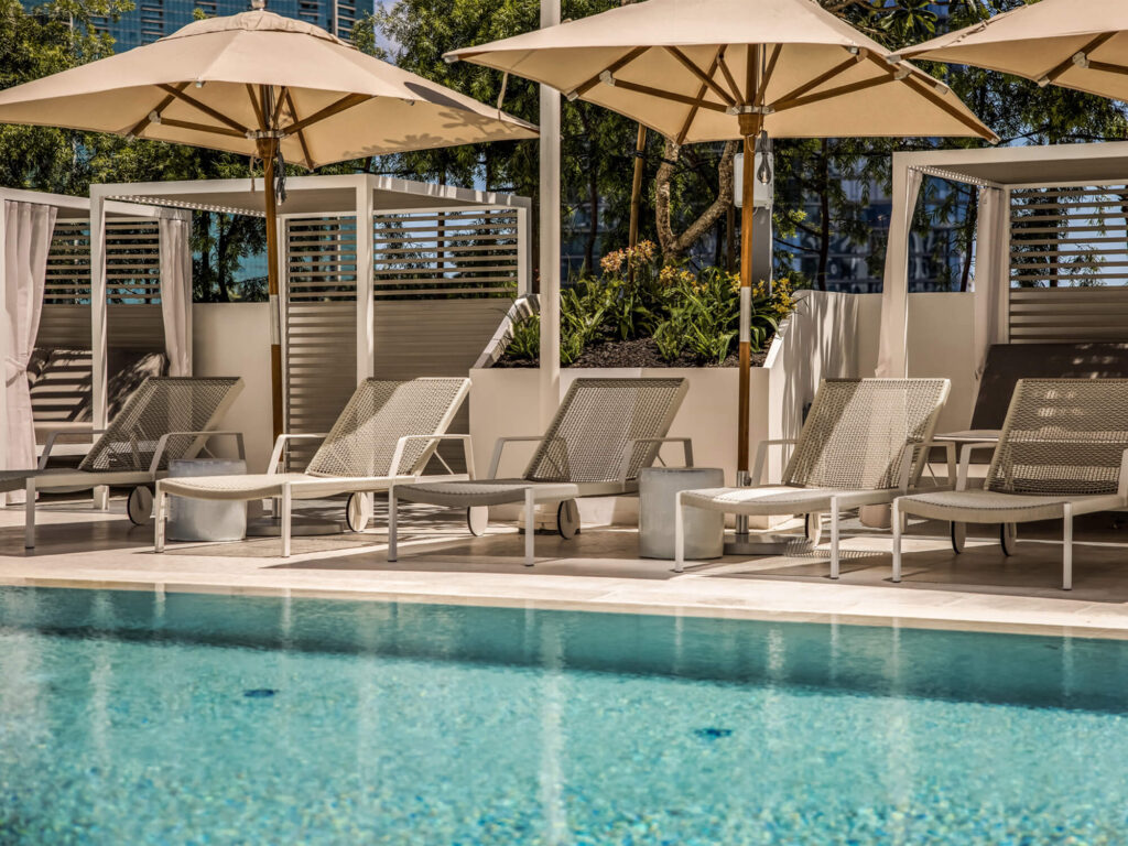 Koula – Pool Seating
