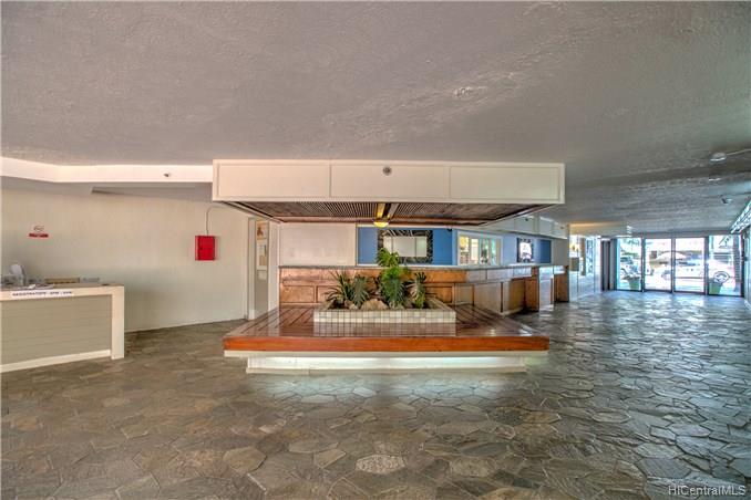Kuhio Village 1 – Lobby