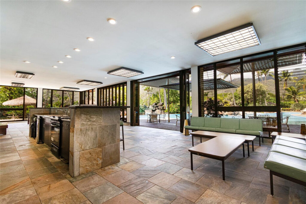 Mauna Luan – Clubhouse