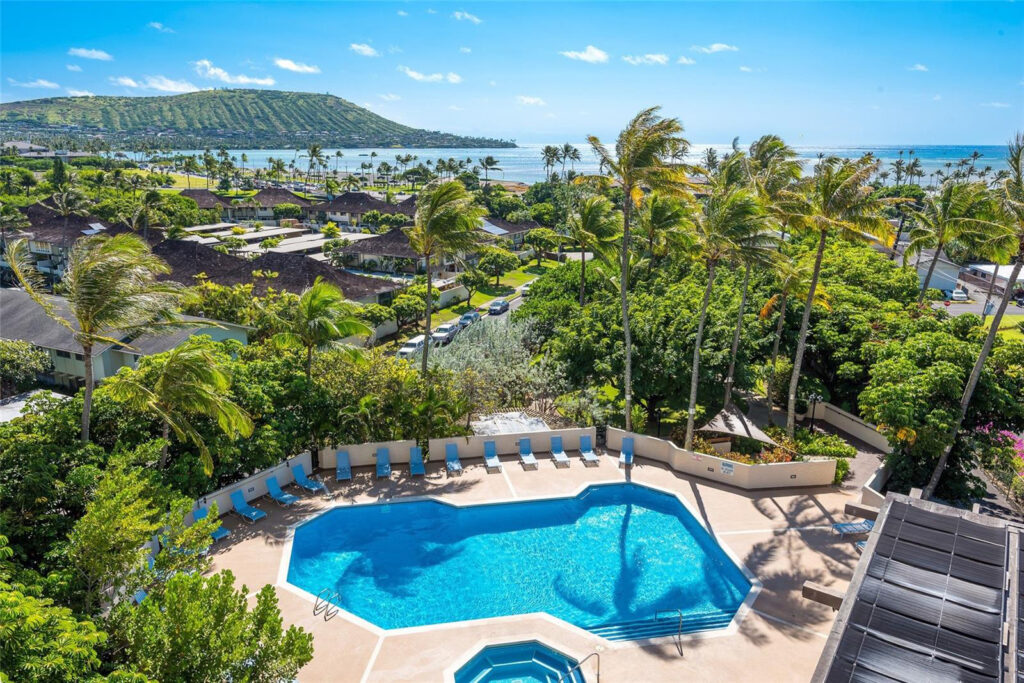Mount Terrace – Pool Deck Aerial