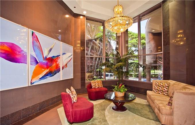 One Waterfront Towers – Lobby