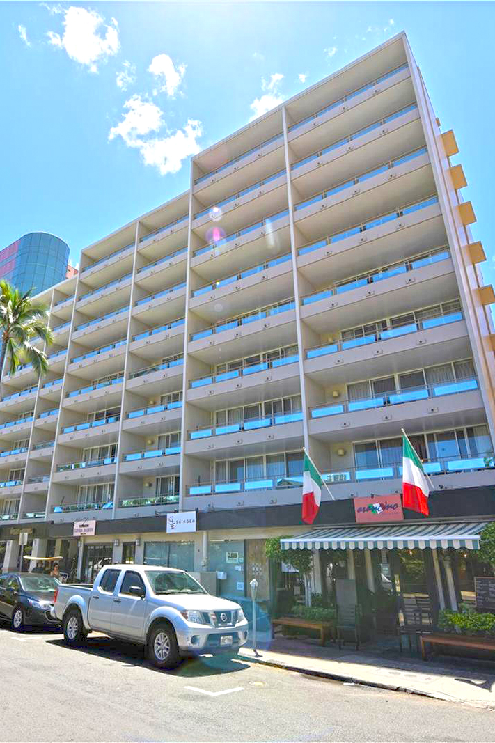 The Regency on Beach Walk – Featured