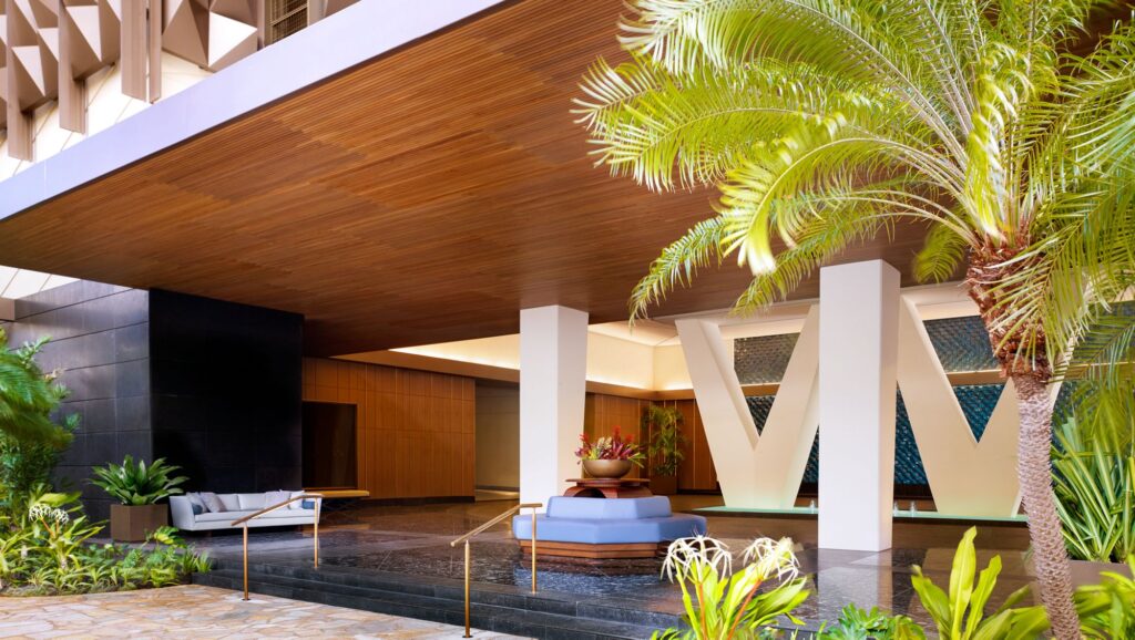 Ritz-Carlton Residences – Entrance