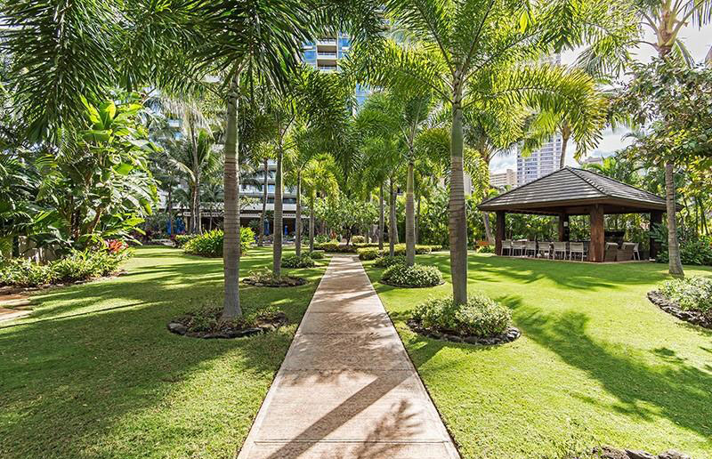 The Watermark – Landscaped Grounds