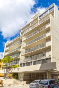 Tradewinds Plaza – Featured